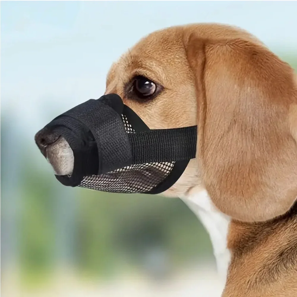 Black Breathable Dog Muzzle with Adjustable Straps (M)